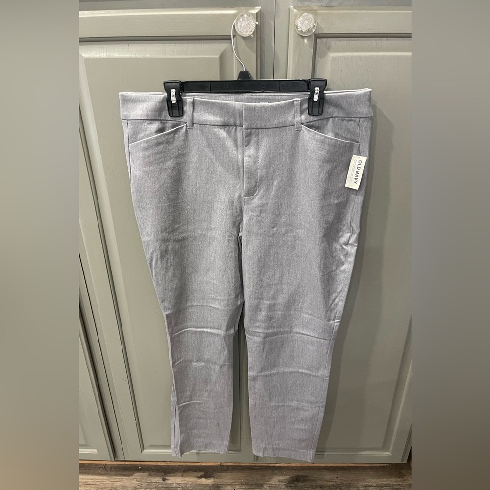 NWT Old Navy High Rise Pixie Slacks